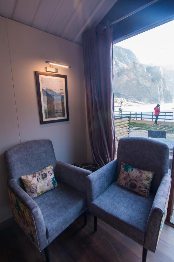 Karimabad  Horizon Resort Attabad Lake Hunza מראה חיצוני תמונה