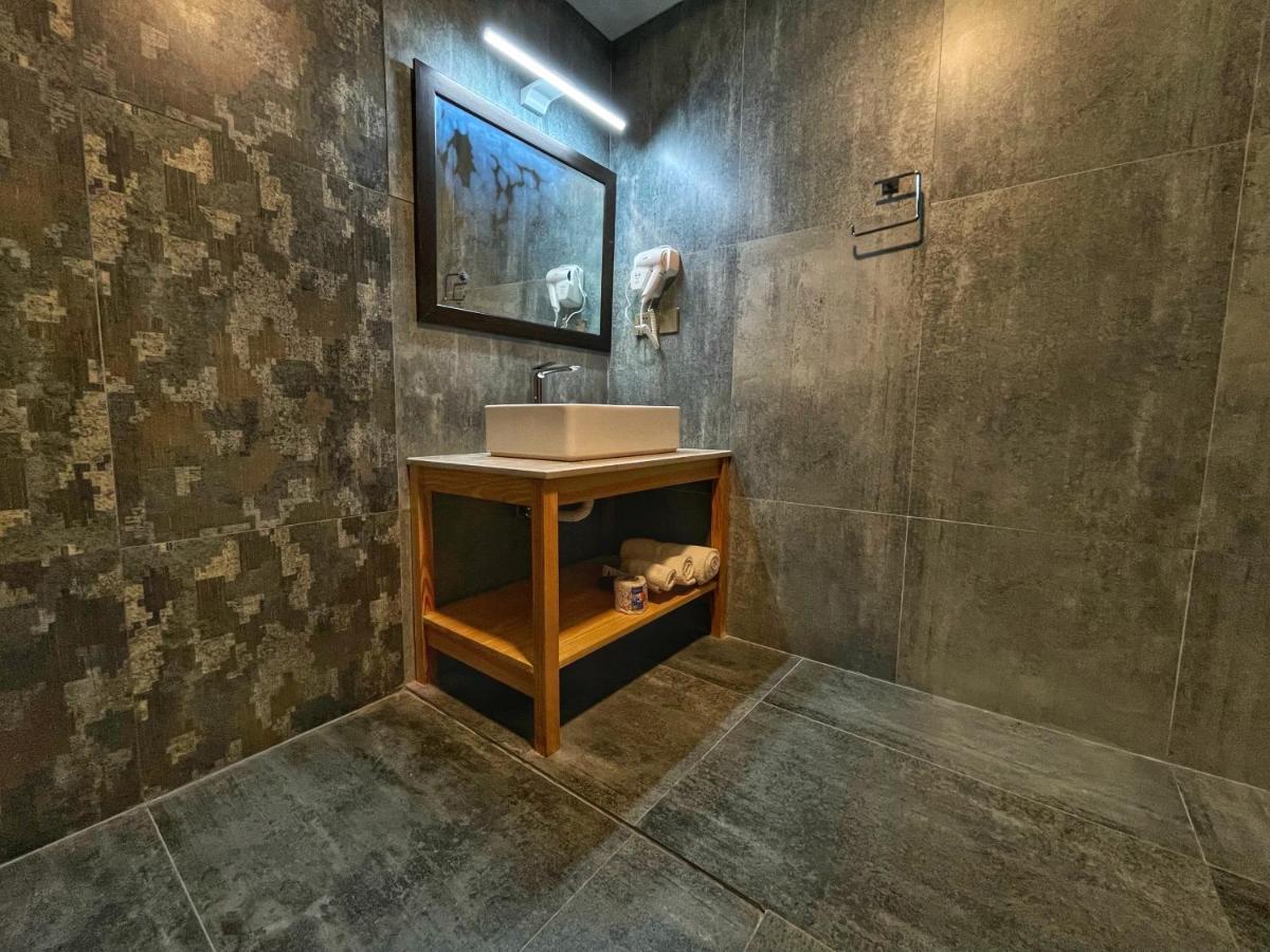 Karimabad  Horizon Resort Attabad Lake Hunza מראה חיצוני תמונה